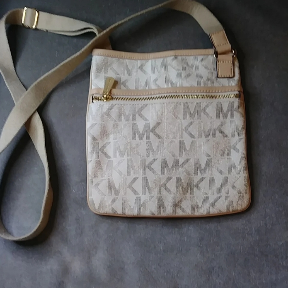 Michael Kors Crossbody Bag